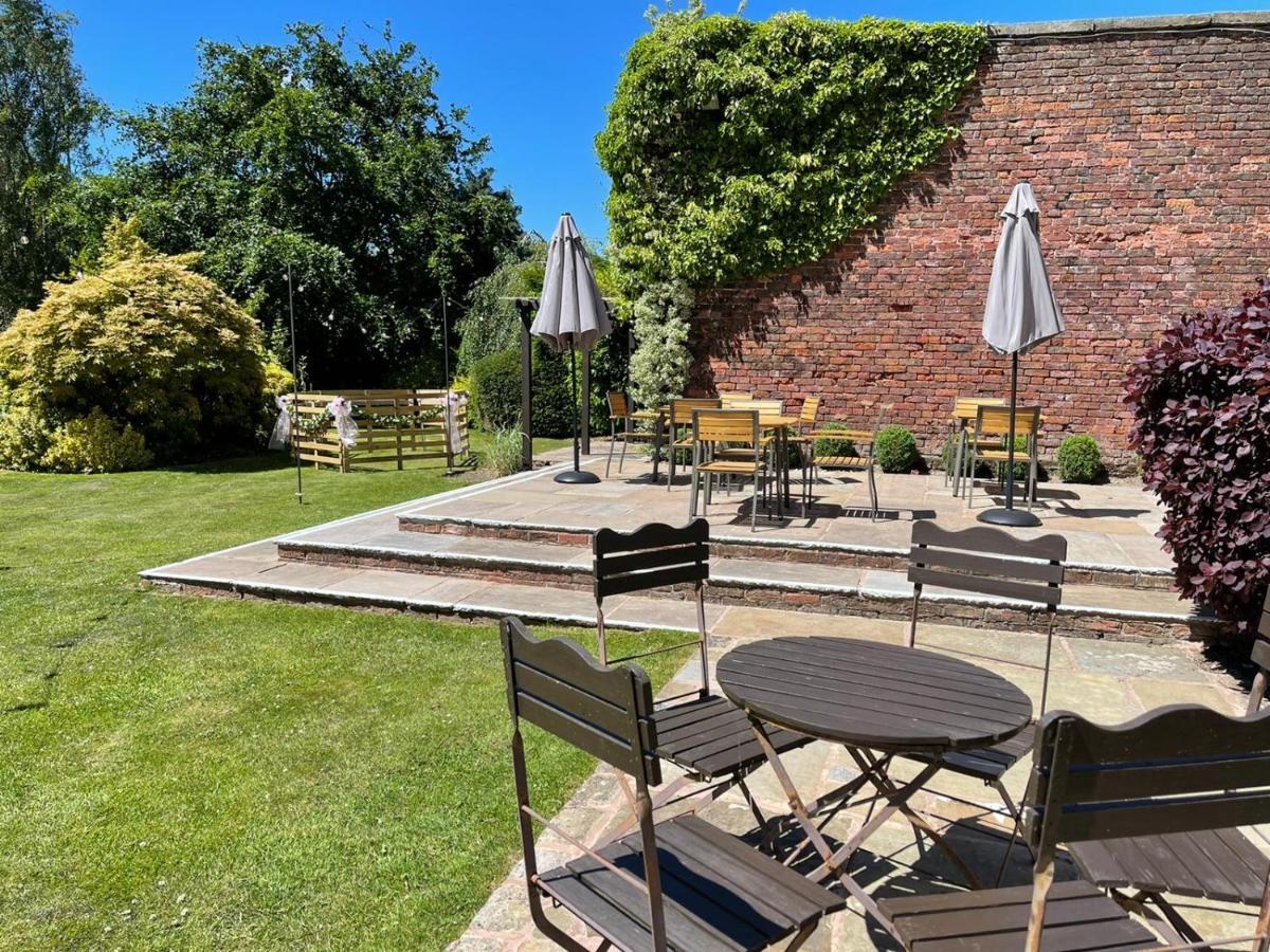 Singleton Lodge Country House Hotel Poulton-le-Fylde Eksteriør bilde