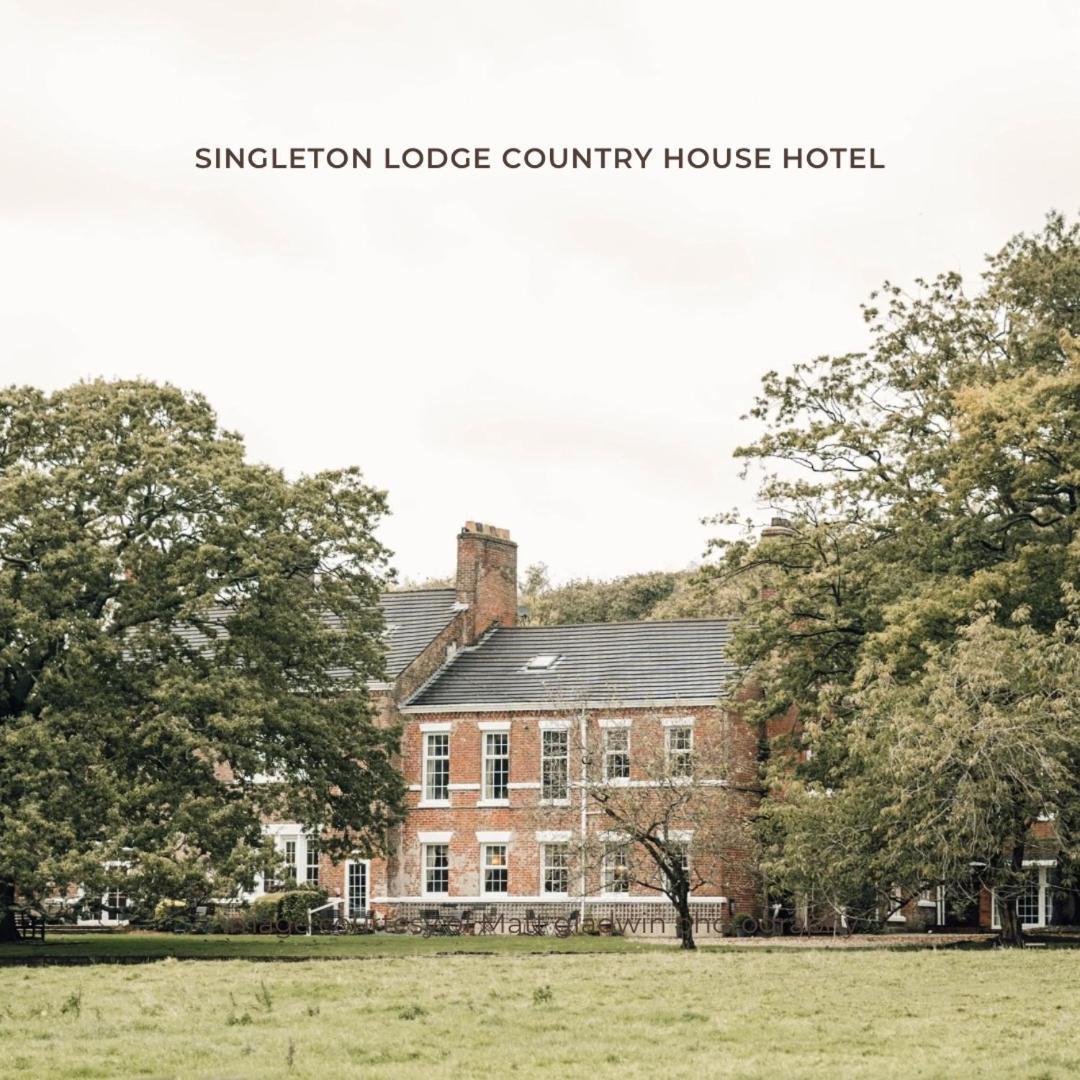 Singleton Lodge Country House Hotel Poulton-le-Fylde Eksteriør bilde
