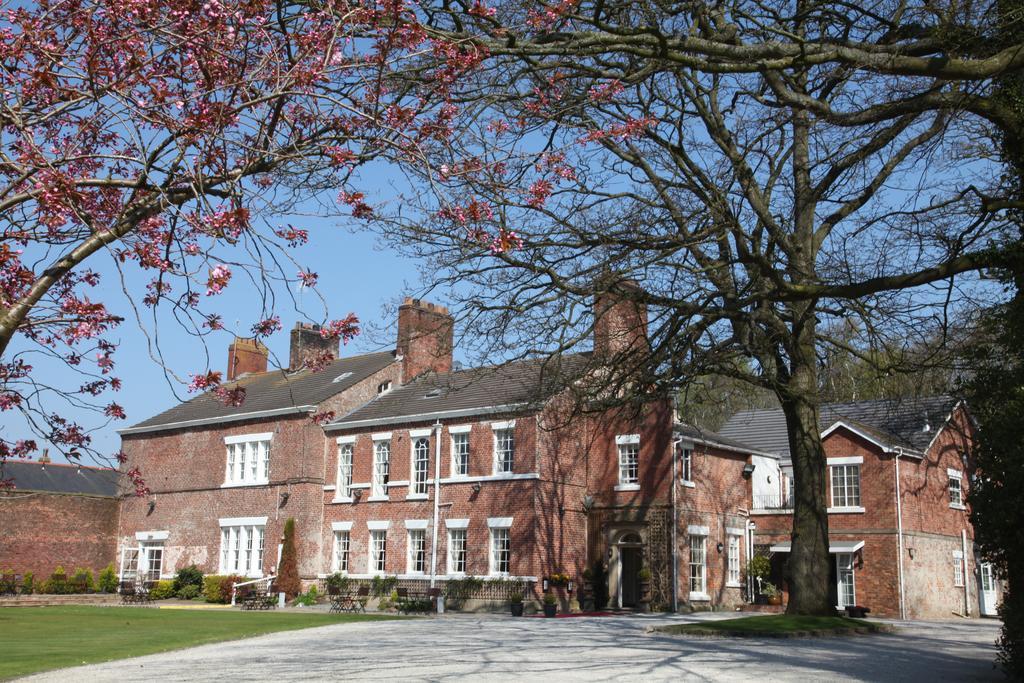 Singleton Lodge Country House Hotel Poulton-le-Fylde Eksteriør bilde